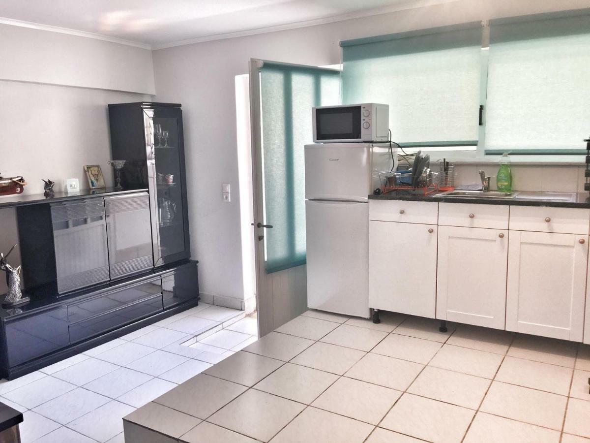 Renovated Apt 100M From Beach Wifi Ac Anavyssos Exterior photo
