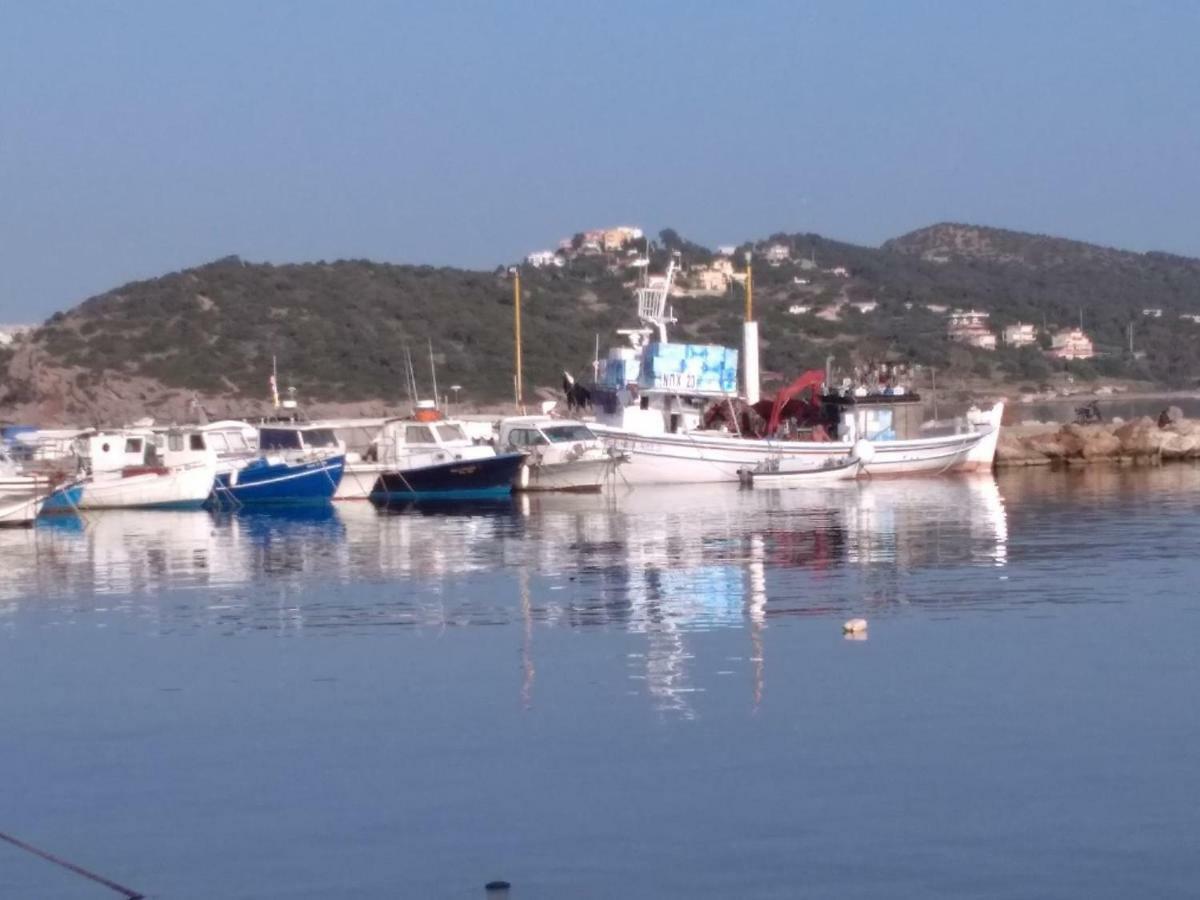 Renovated Apt 100M From Beach Wifi Ac Anavyssos Exterior photo